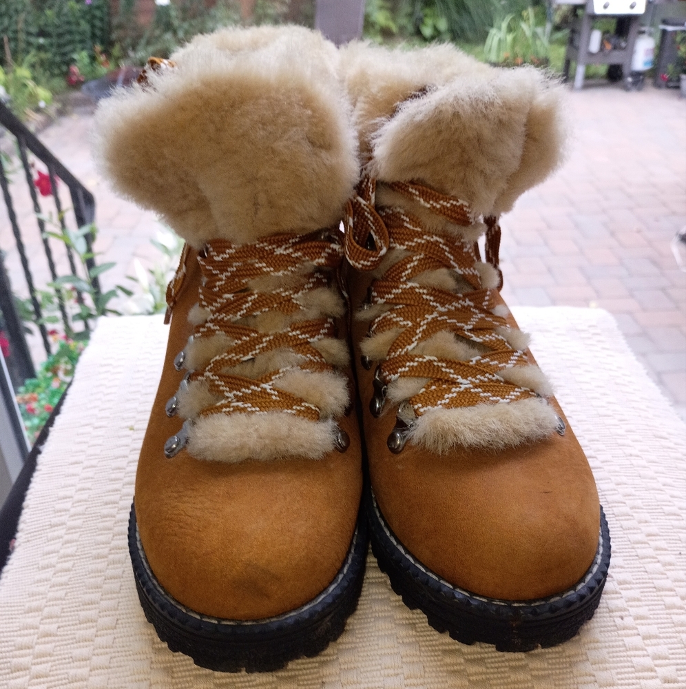NWT.J. Crew Brown and Cream Winter Boots with Sherpa Lining.Size 6M - Picture 4 of 9
